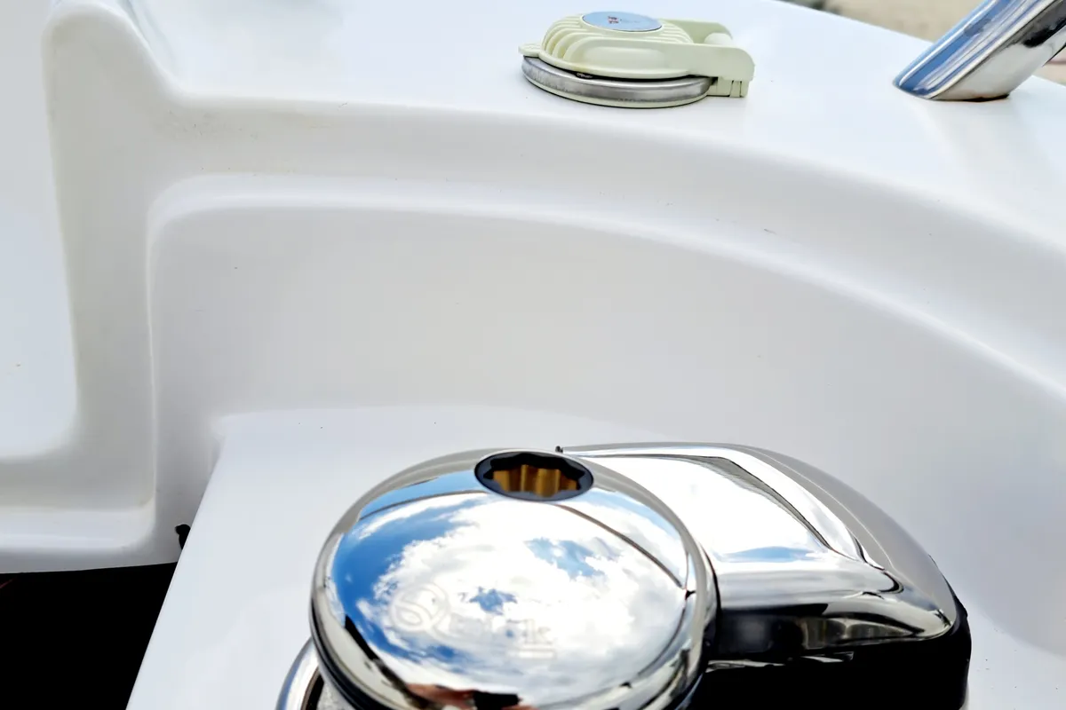 no name, a Sessa Marine Key Largo 27 motorboat at Grad Trogir, Croatia