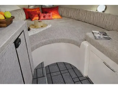 Cabin on no name, a Sessa Marine Key Largo 27 motorboat at Grad Trogir, Croatia