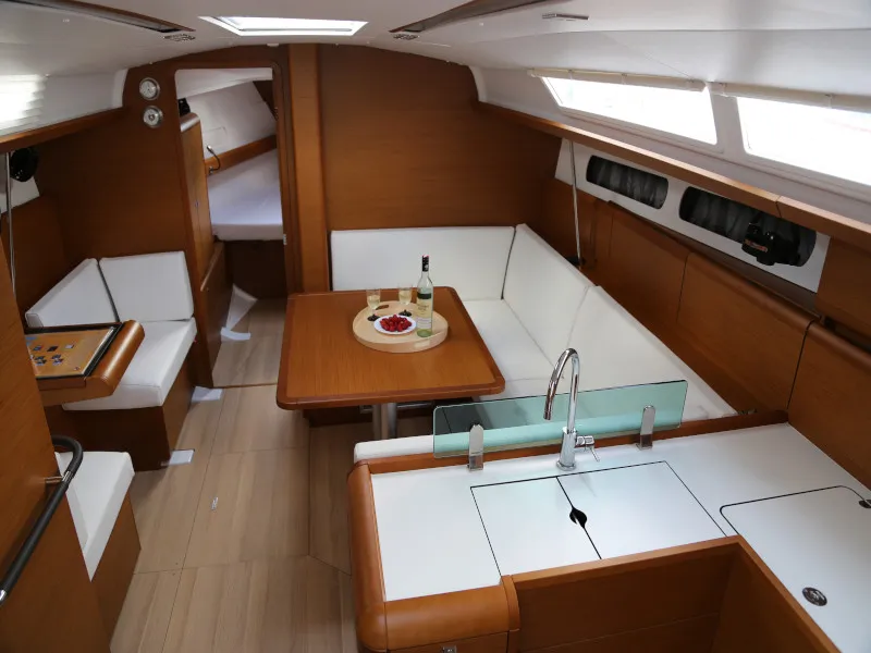 Salon of Kandur II, a Jeanneau Sun Odyssey 419 sailboat at Kaštela, Croatia