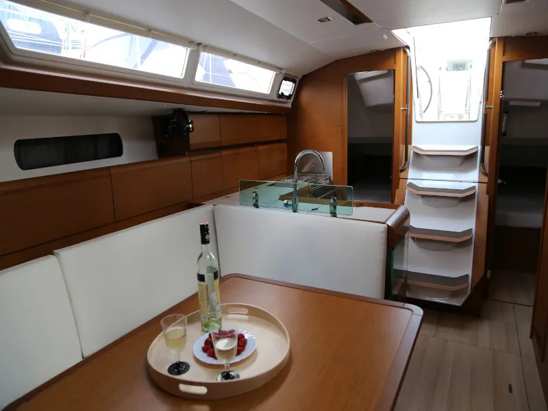 Salon of Kandur II, a Jeanneau Sun Odyssey 419 sailboat at Kaštela, Croatia