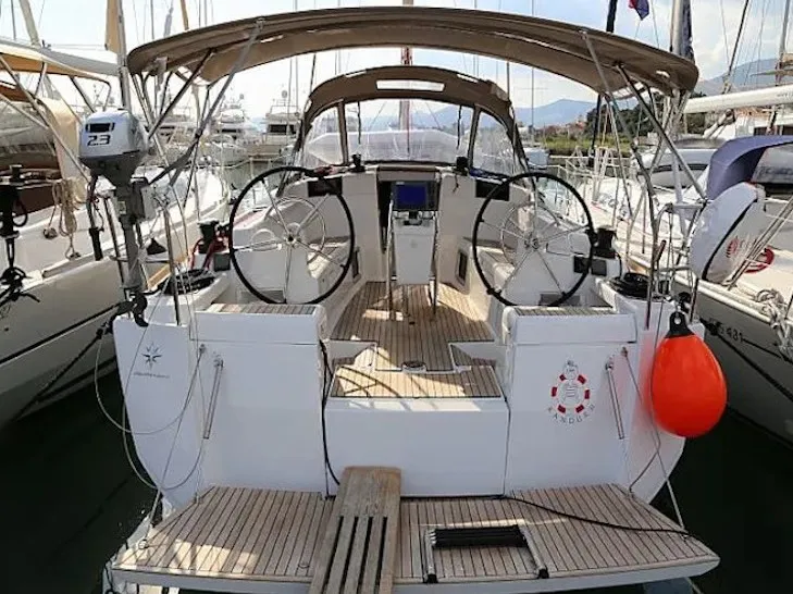 Exterior view of Kandur II, a Jeanneau Sun Odyssey 419 sailboat at Kaštela, Croatia