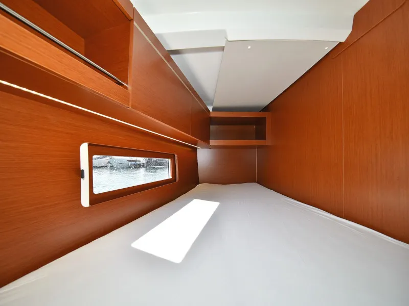 Cabin on Antonela M, a Beneteau Oceanis 46.1 sailboat at Zadar, Croatia
