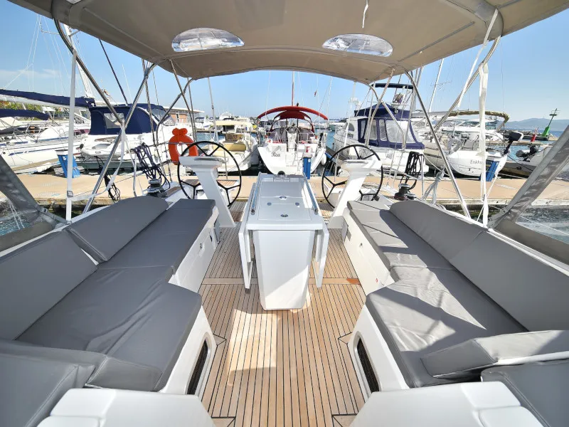 Salon of Antonela M, a Beneteau Oceanis 46.1 sailboat at Zadar, Croatia