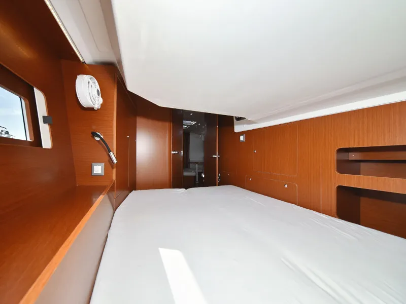 Cabin on Antonela M, a Beneteau Oceanis 46.1 sailboat at Zadar, Croatia