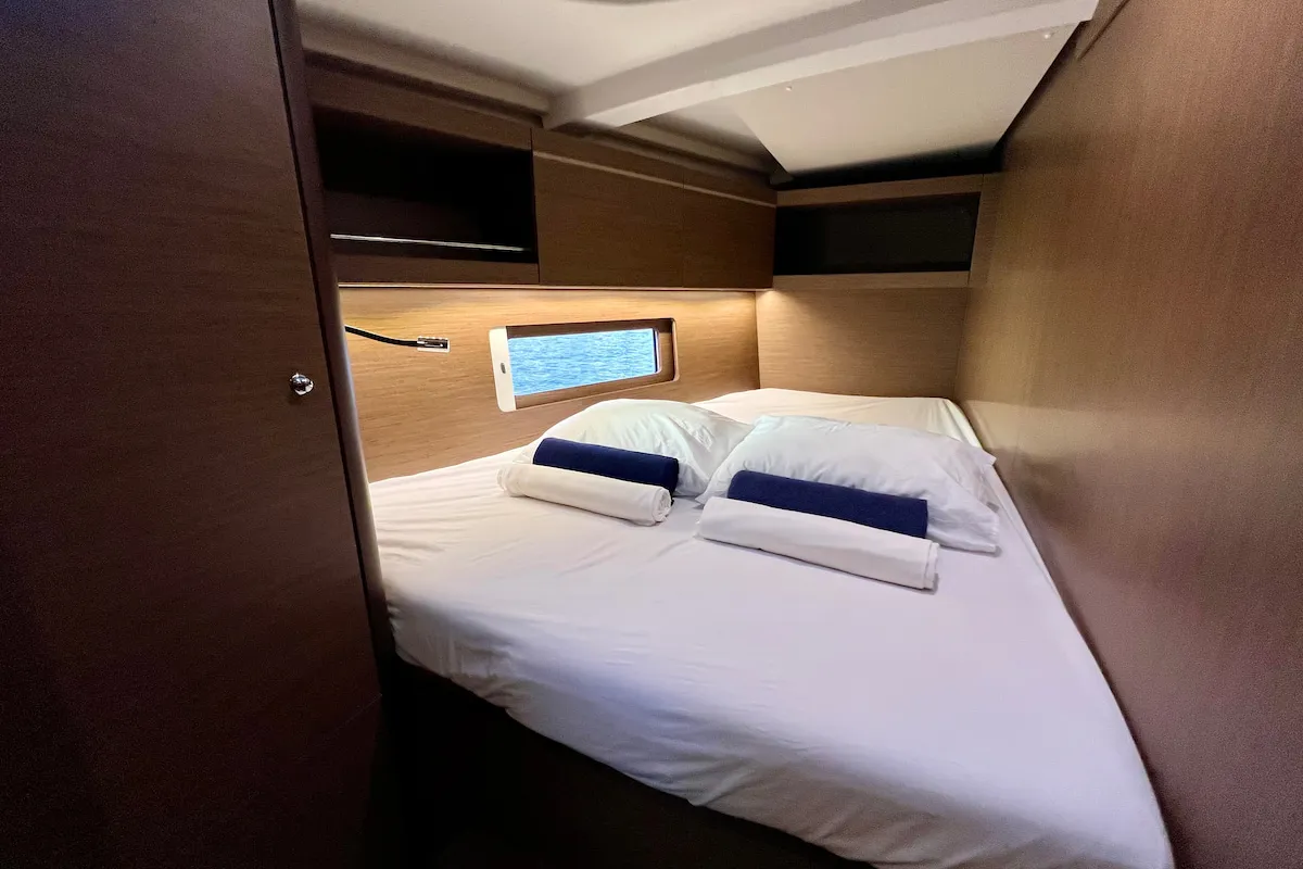 Cabin on Dream Team, a Beneteau Oceanis 46.1 sailboat at Ibiza, Spain