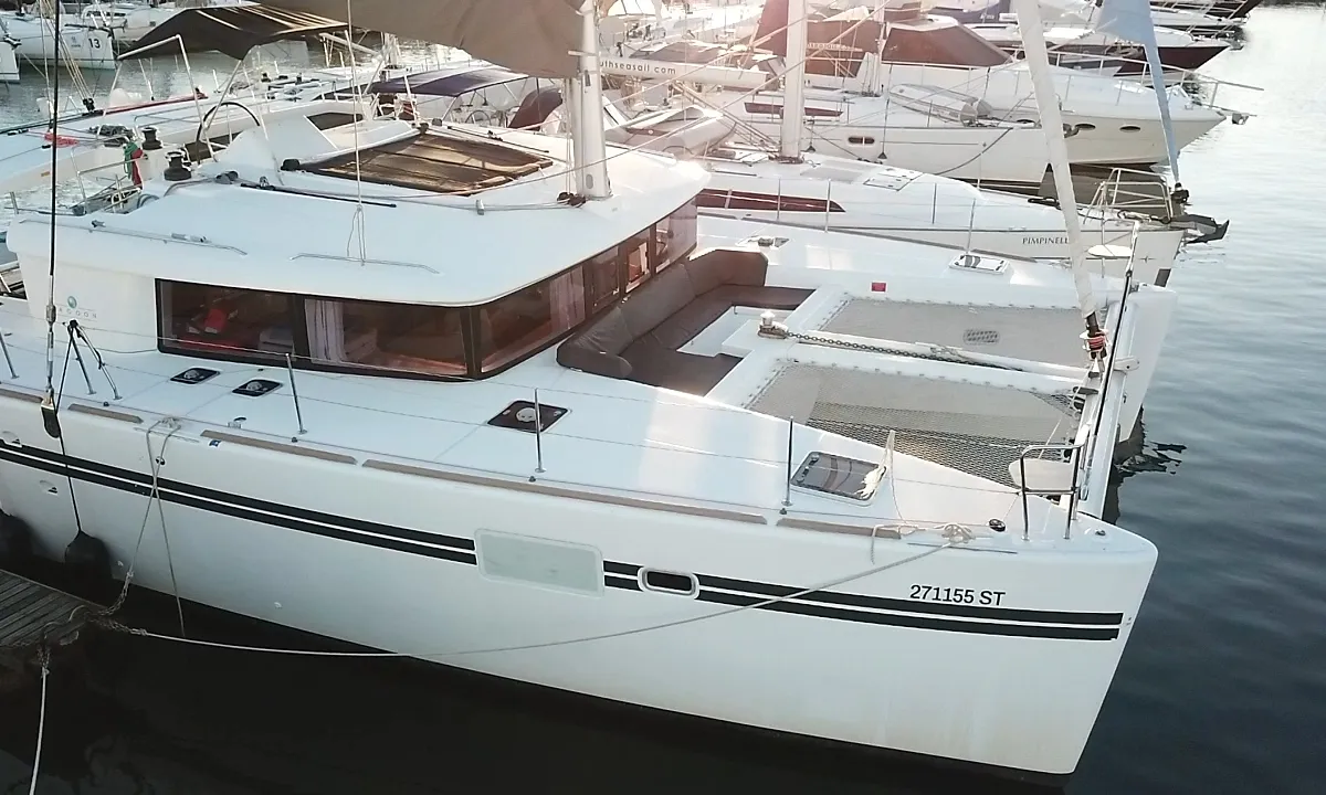 Exterior view of Diva, a Lagoon 450 Fly catamaran at Lavrion, Greece