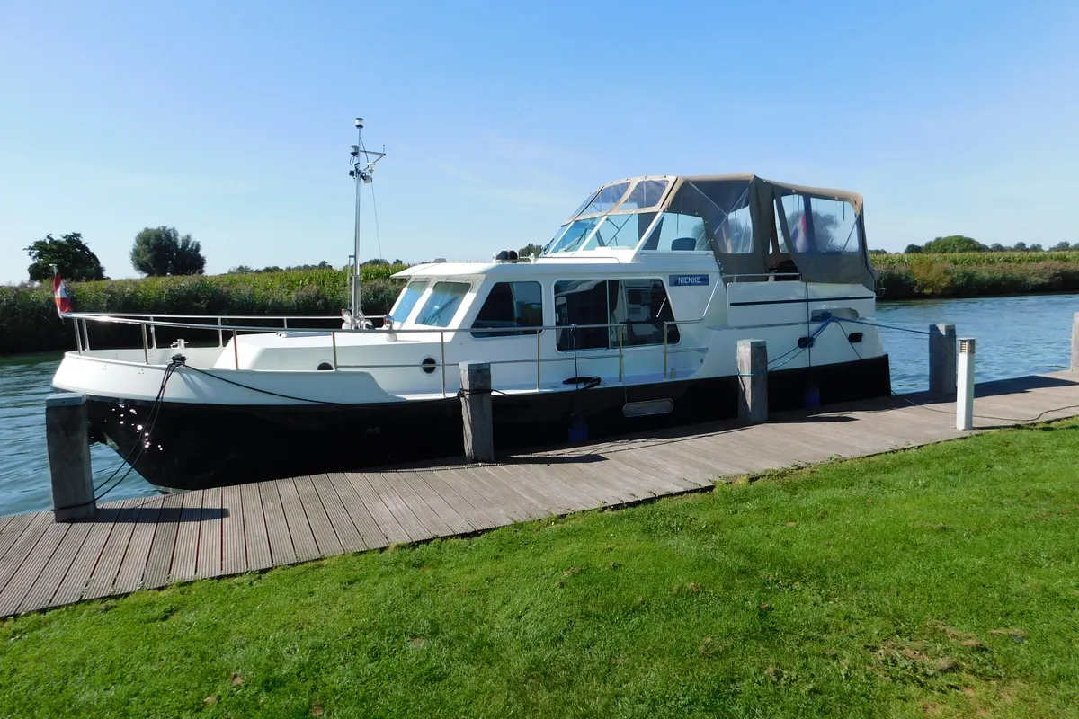 Exterior view of Nienke, a Veha Euroclassic 37 motorboat at IJsselstein, Netherlands
