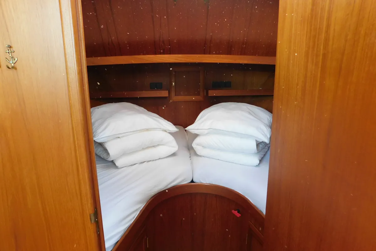 Cabin on Nienke, a Veha Euroclassic 37 motorboat at IJsselstein, Netherlands