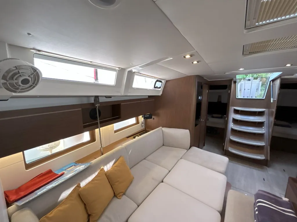 Salon of Bumblebee, a Beneteau Oceanis 46.1 sailboat at Split, Croatia