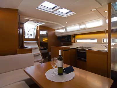 Salon of Tanpopo, a Jeanneau Sun Odyssey 440 sailboat at Split, Croatia