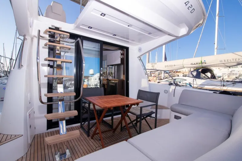 Deck of Brigadoon, a Jeanneau Prestige 420 Fly motor yacht at Grad Šibenik, Croatia