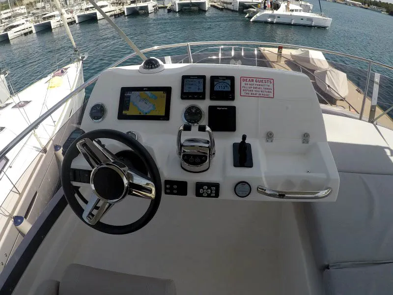 Cockpit of Brigadoon, a Jeanneau Prestige 420 Fly motor yacht at Grad Šibenik, Croatia