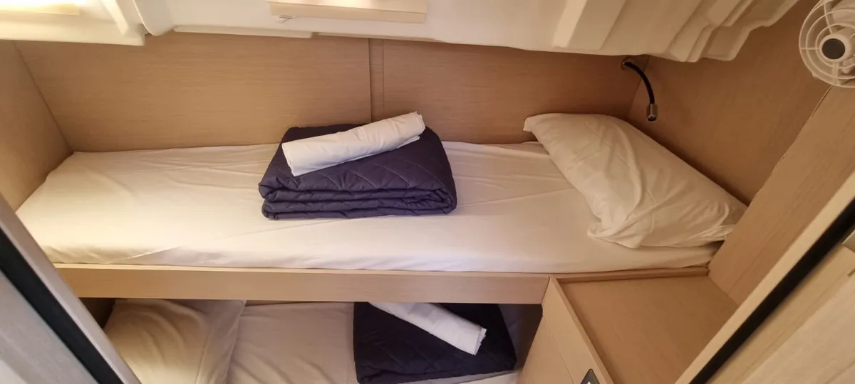 Cabin on Sceptrum, a Beneteau Oceanis 46.1 sailboat at Salerno, Italy