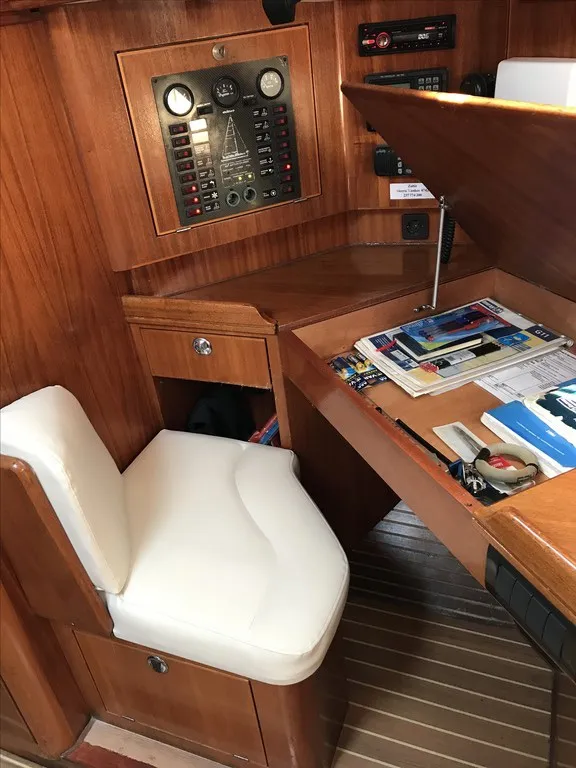 Salon of Classic, a Elan 45 sailboat at Municipal Unit of Ellomenos, Greece