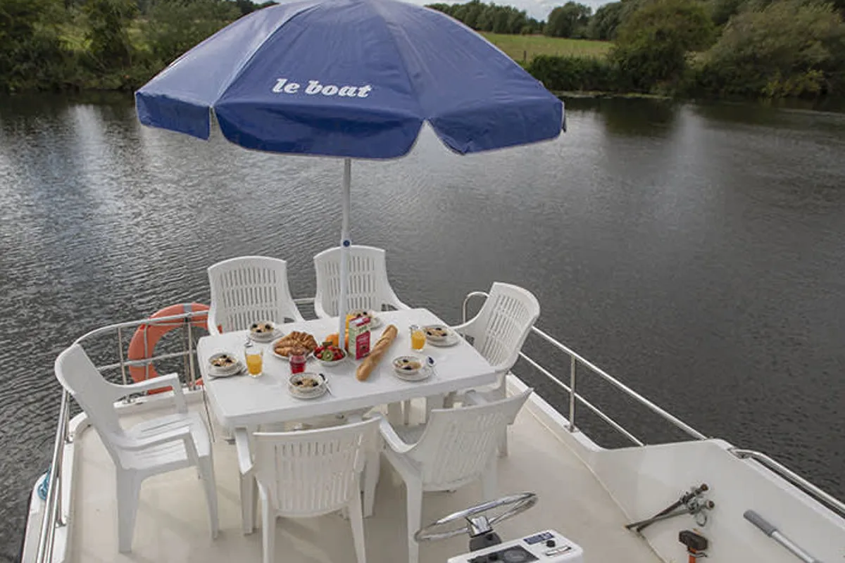 Deck of Crusader - Budget 4, a Cygnet Crusader motorboat at Hesse, France