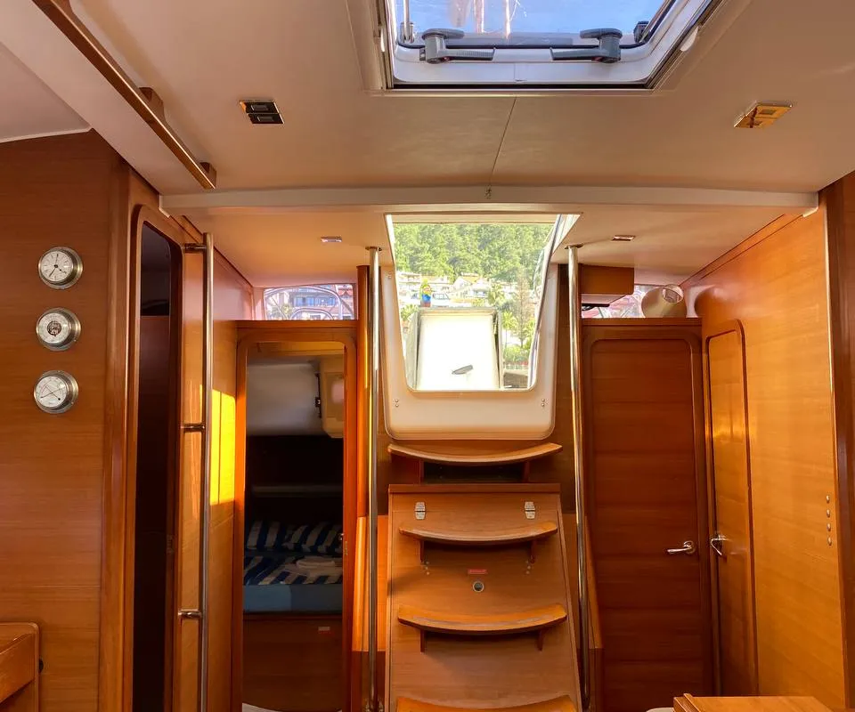 Salon of Maestro S, a Dufour 500 Grand Large sailboat at Fethiye, Turkey
