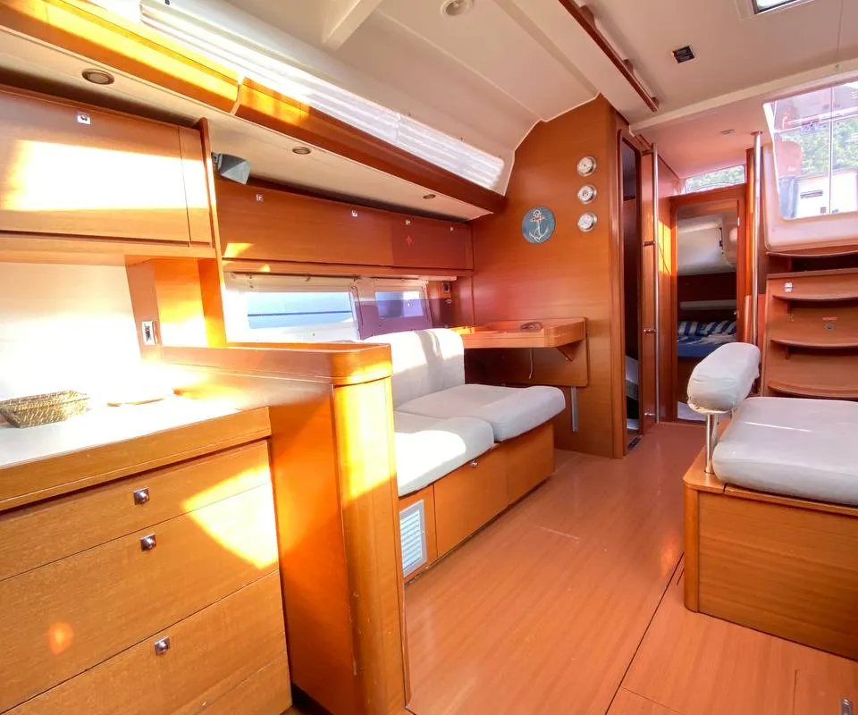 Salon of Maestro S, a Dufour 500 Grand Large sailboat at Fethiye, Turkey