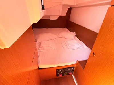 Cabin on Vendy, a Beneteau Oceanis 35 sailboat at Sukošan, Croatia