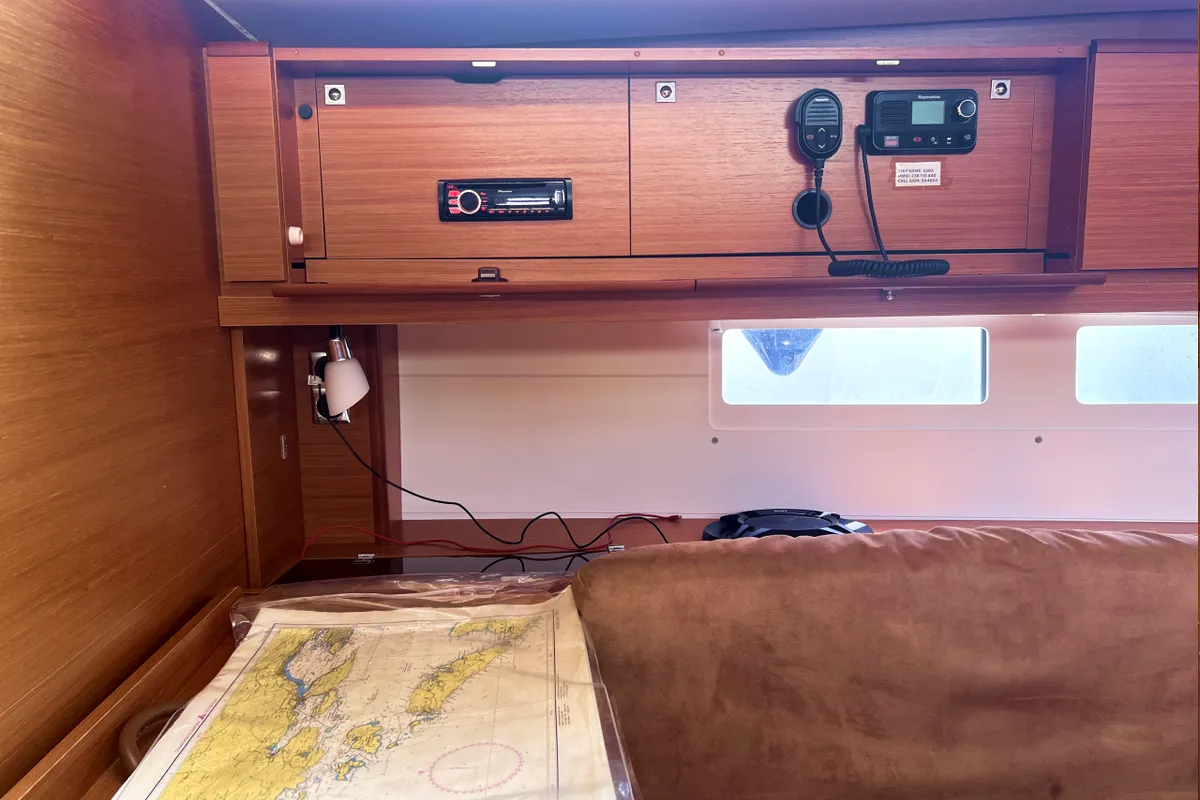 Salon of Esra, a Dufour 460 GL sailboat at Grad Kaštela, Croatia