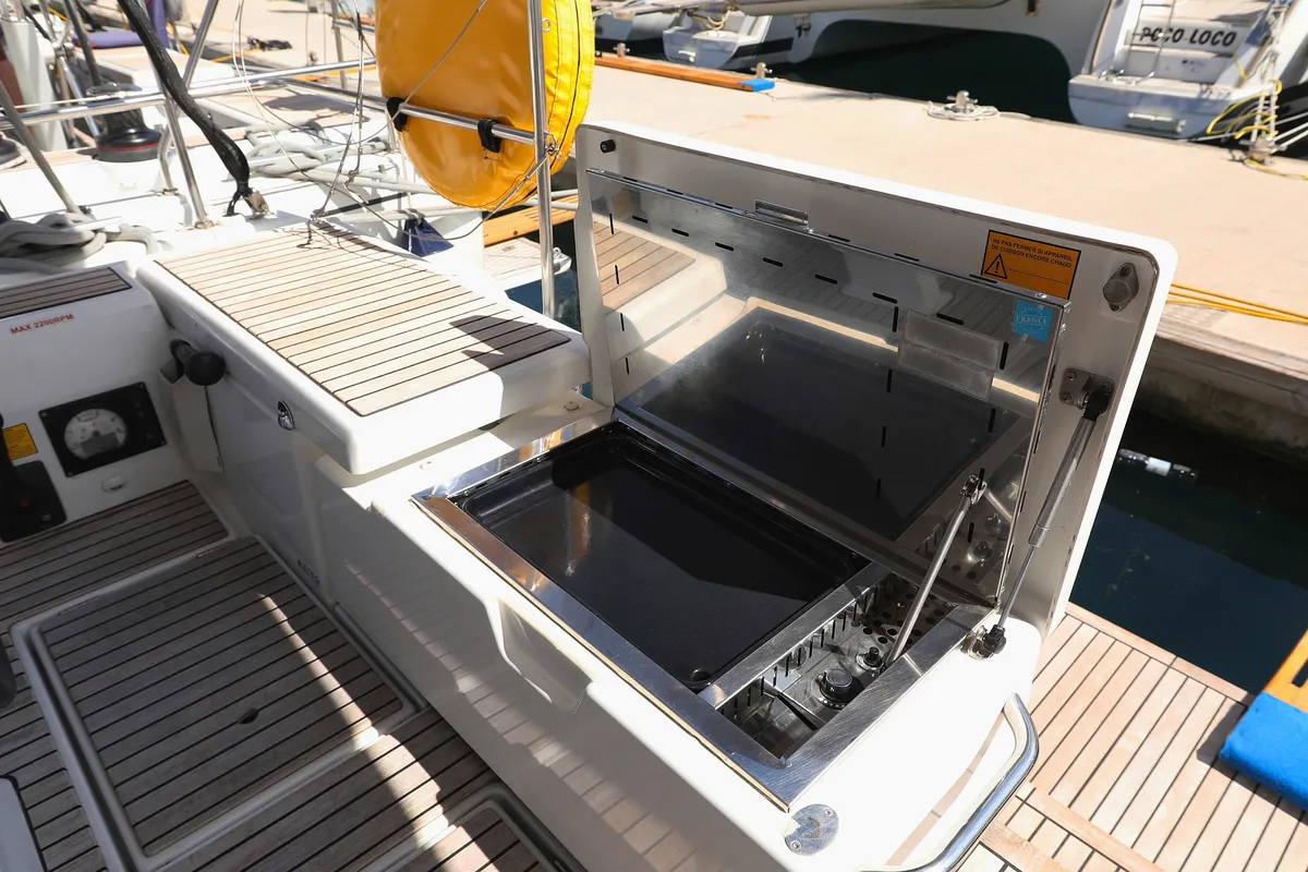 Deck of My Course, a Beneteau Oceanis 46.1 sailboat at Grad Trogir, Croatia