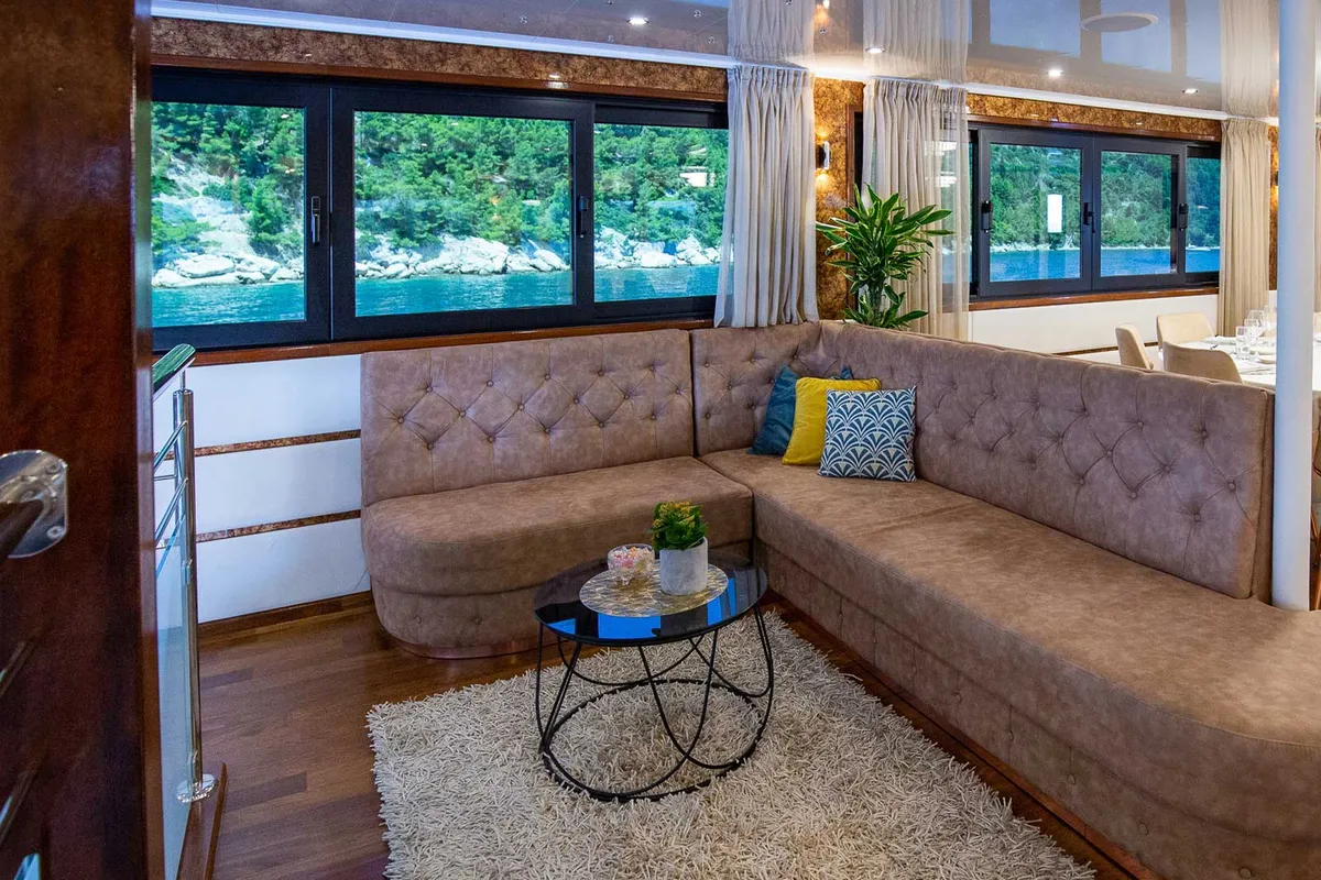 Salon of MS Avantura, a Gulet Motoryacht motor yacht at Split, Croatia