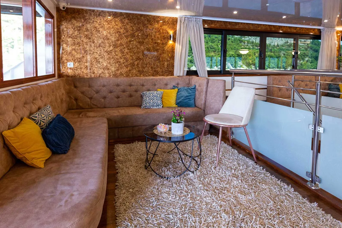 Salon of MS Avantura, a Gulet Motoryacht motor yacht at Split, Croatia
