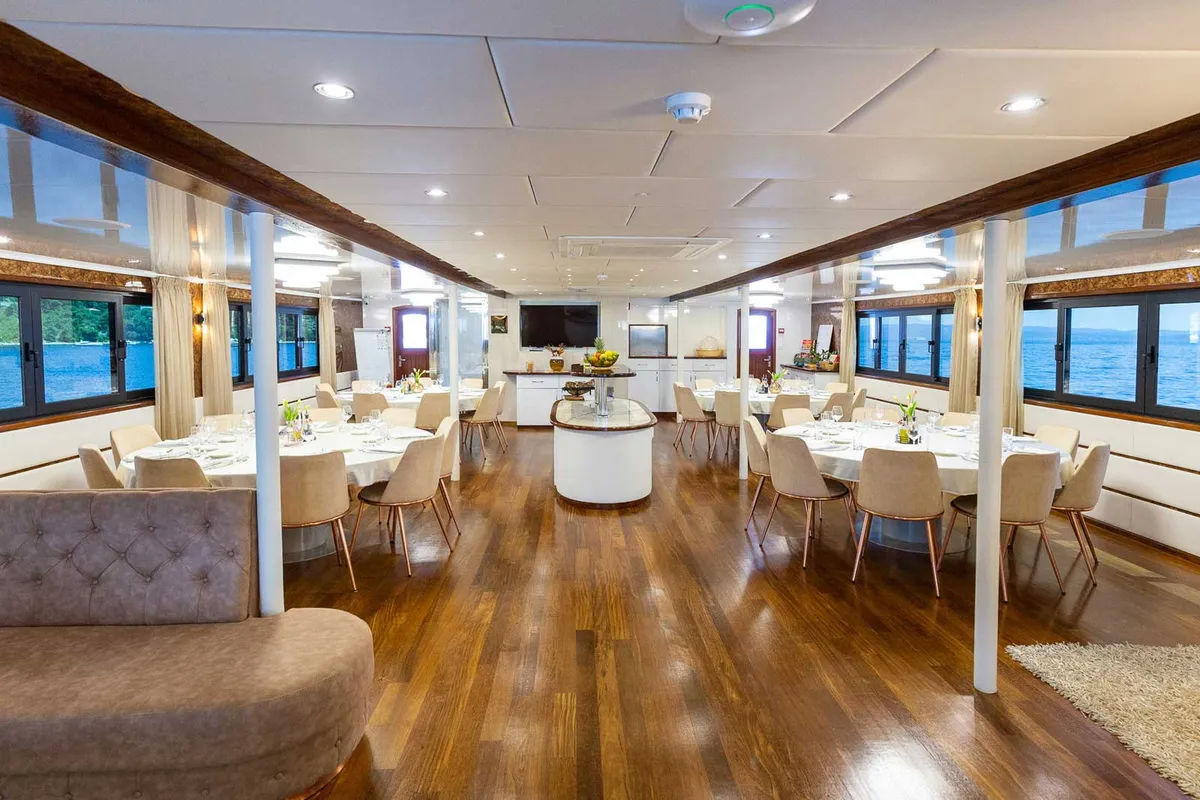 Salon of MS Avantura, a Gulet Motoryacht motor yacht at Split, Croatia