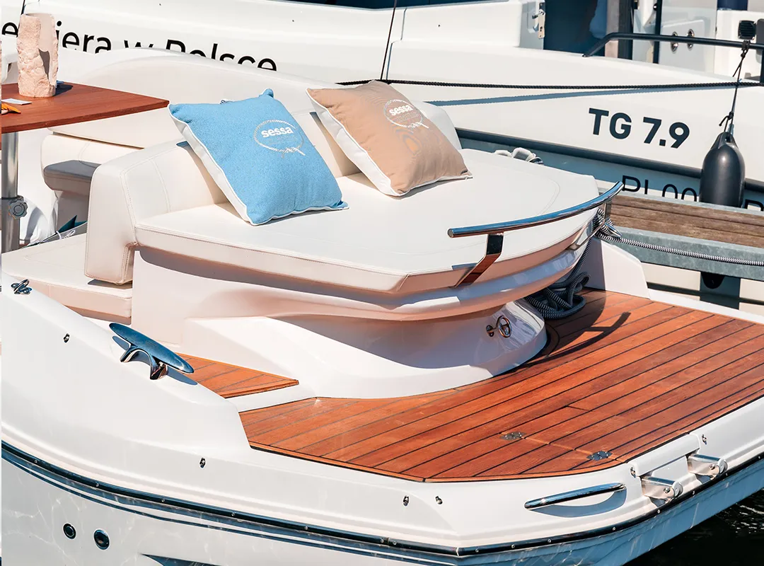 Deck of Capricorn, a Sessa Key Largo 27 motorboat at Općina Sukošan, Croatia