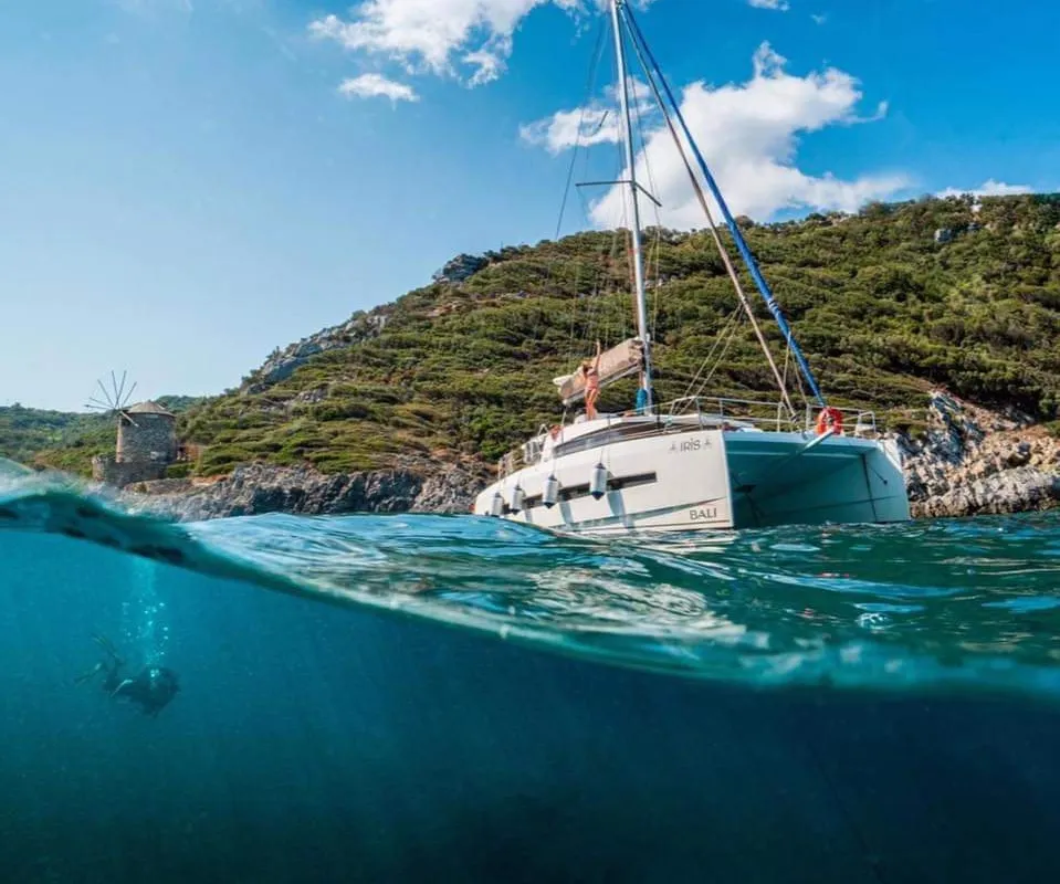 Exterior view of Iris, a Bali 4.1 catamaran at Volos, Greece