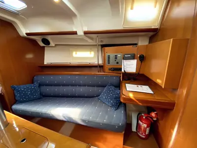 Salon of Tombo, a Beneteau Oceanis 343 sailboat at Fethiye, Turkey
