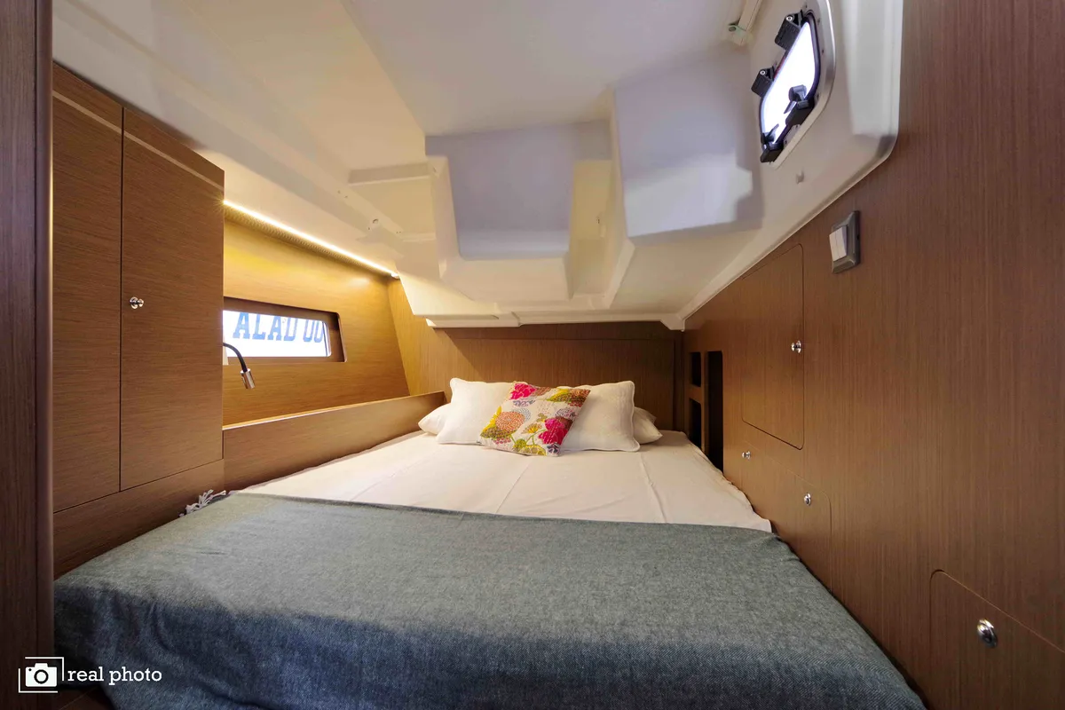 Cabin on Nora, a Beneteau Oceanis 46.1 sailboat at Castellammare di Stabia, Italy