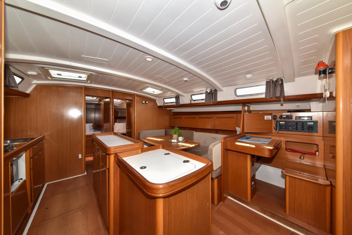 Salon of Principessa, a Beneteau Cyclades 50.5 sailboat at Općina Sukošan, Croatia