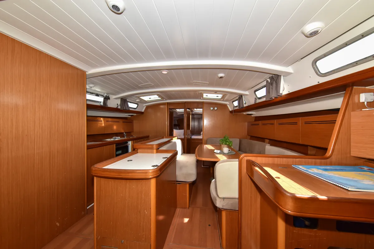 Salon of Principessa, a Beneteau Cyclades 50.5 sailboat at Općina Sukošan, Croatia