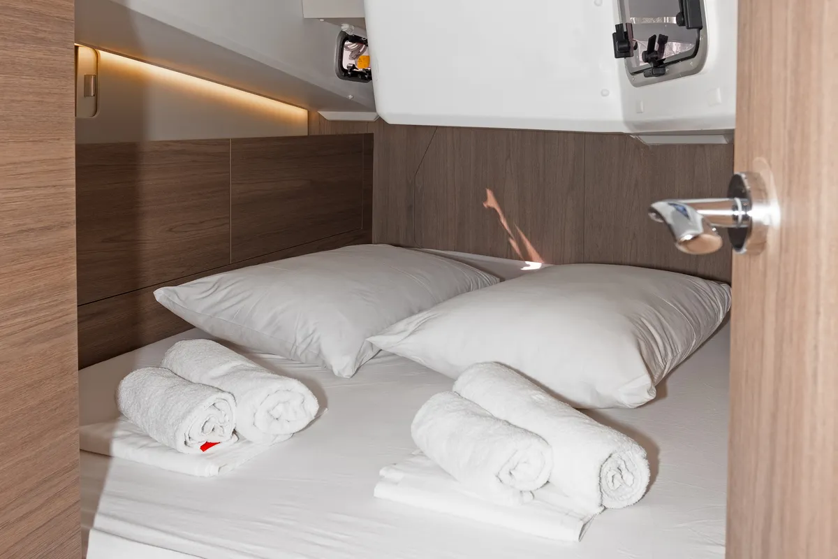 Cabin on Sutivan, a Jeanneau Sun Odyssey 415 sailboat at Split, Croatia
