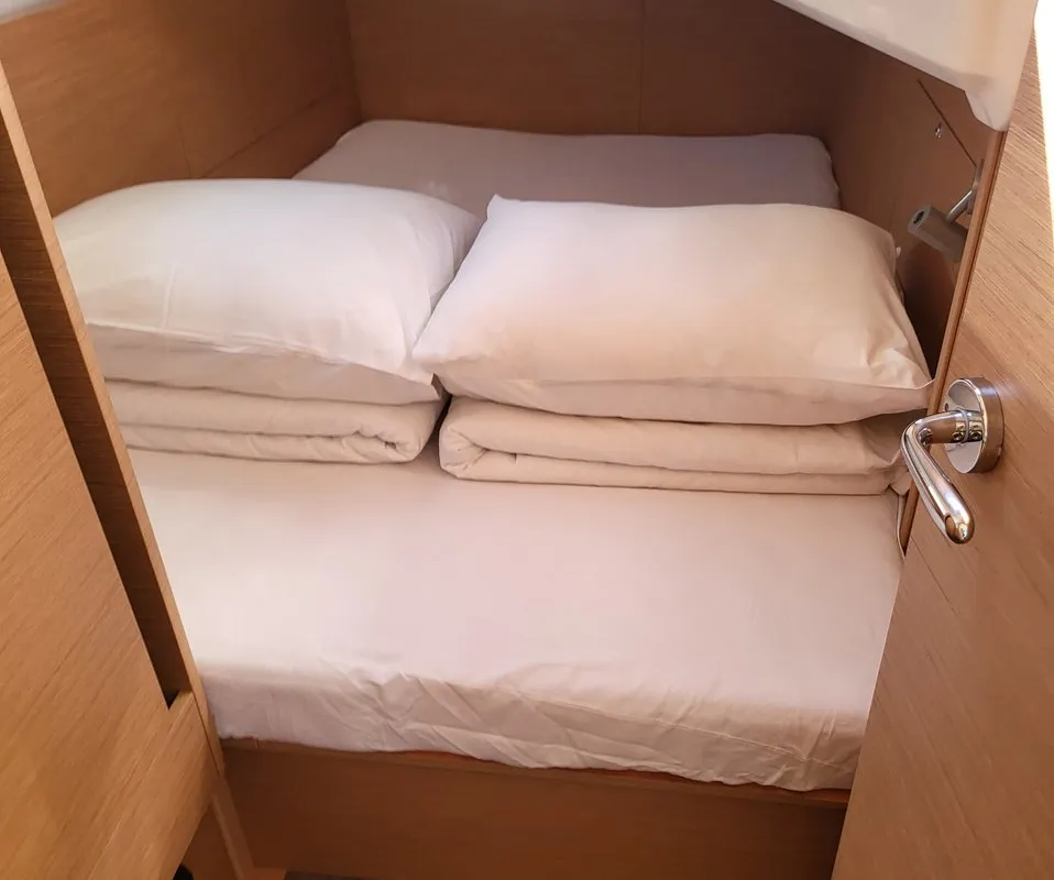 Cabin on Freya, a Jeanneau Sun Odyssey 410 sailboat at Grad Biograd na Moru, Croatia