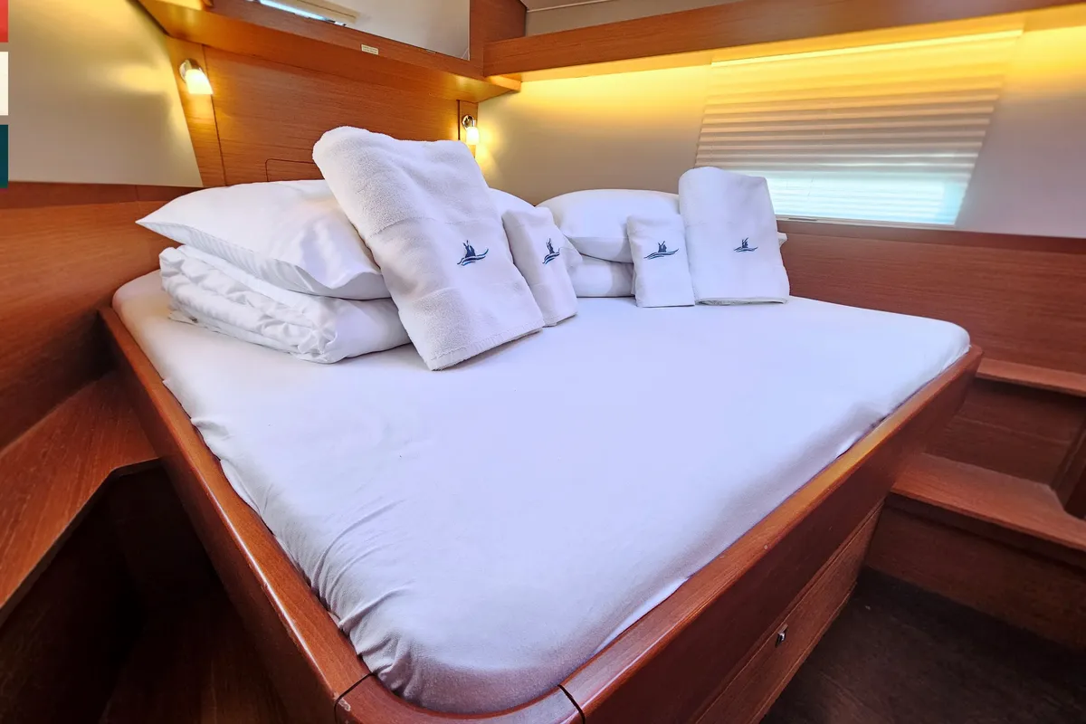 Cabin on Dufour 430 GL, a sailboat at Kaštela, Croatia