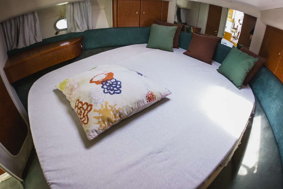 Cabin on Princess 38, a motorboat at Parikia, Greece