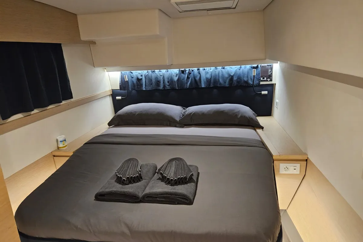 Cabin on Maravelle, a Fountaine Pajot Saona 47 Quintet catamaran at Pa Khlok, Thailand