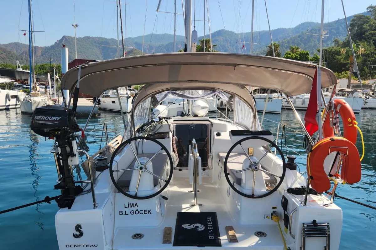 Cockpit of Lima, a Beneteau Oceanis 30.1 sailboat at Marmaris, Turkey