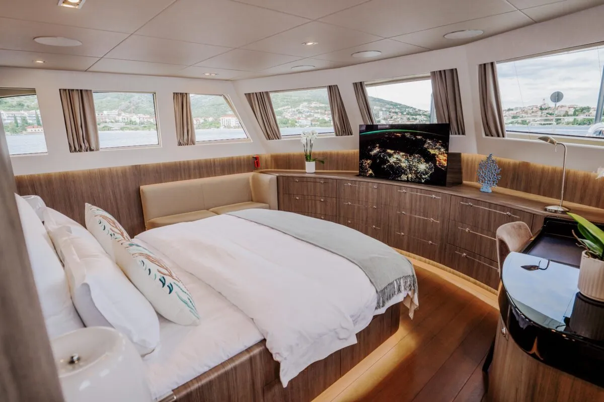 Cabin on Dream, a Cyrus 34 motor yacht at Šibenik, Croatia
