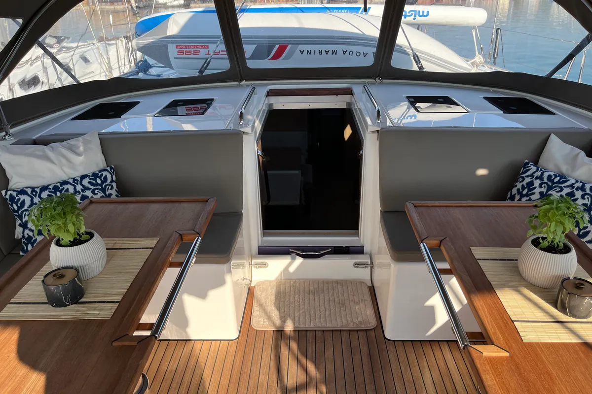Deck of Vela, a Bavaria C50 sailboat at Volos Municipality, Greece