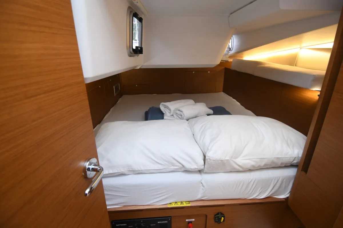 Cabin on Caruso, a Jeanneau Sun Odyssey 490 sailboat at Dubrovnik, Croatia