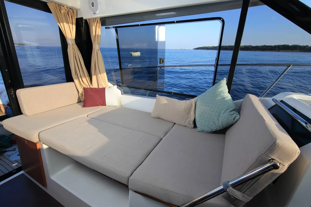Salon of Gloria, a Jeanneau Merry Fisher 895 motorboat at Bacoli, Italy