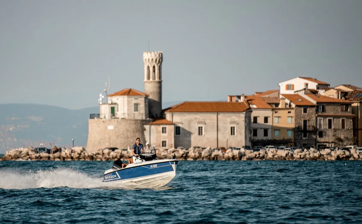 Exterior view of Vrtinc, a Saxdor 200 motorboat at Općina Sukošan, Croatia