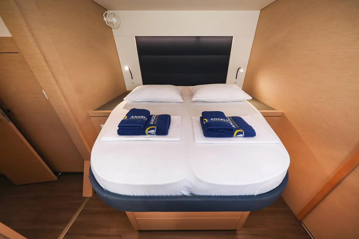 Cabin on Tamara V, a Fountaine Pajot Saona 47 Quintet catamaran at Grad Trogir, Croatia