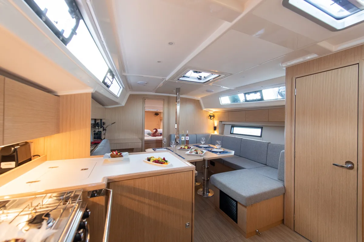 Salon of Karpouzi, a Bavaria C42 sailboat at Preveza, Greece