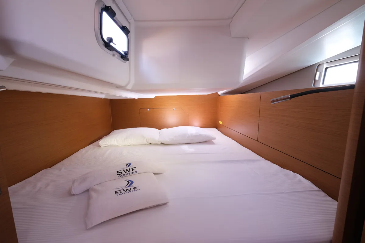 Cabin on Roma, a Jeanneau Sun Odyssey 440 sailboat at Fethiye, Turkey