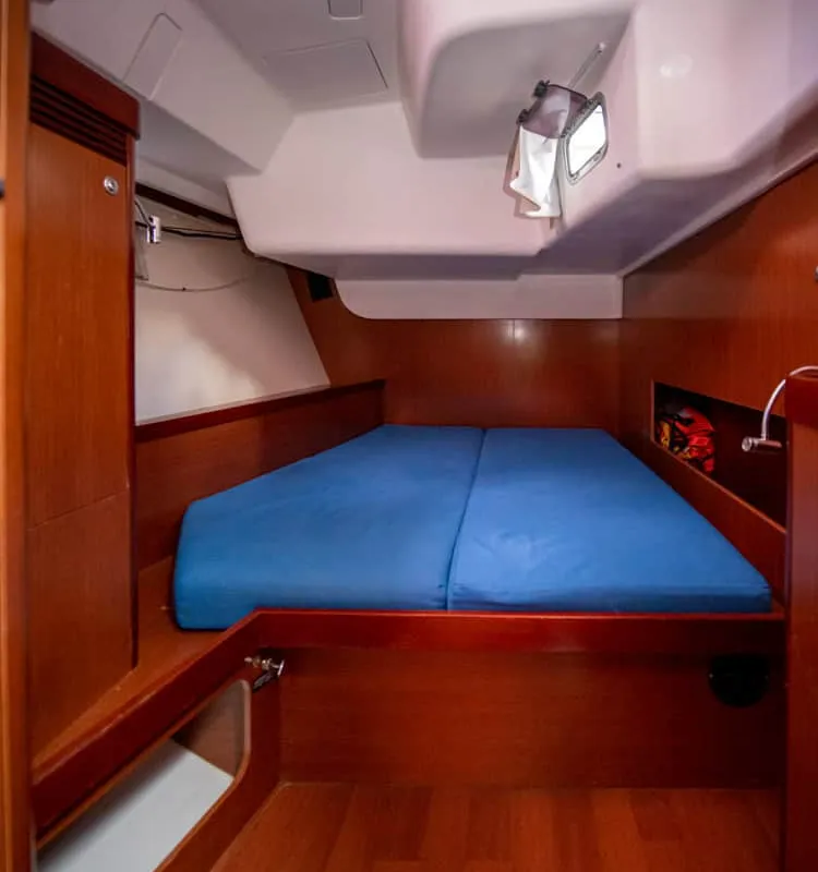 Cabin on Angelina, a Beneteau Oceanis 54 sailboat at Volos, Greece