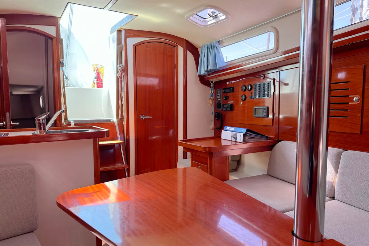 Salon of Mizar, a Hanse 315 sailboat at Barth, Germany