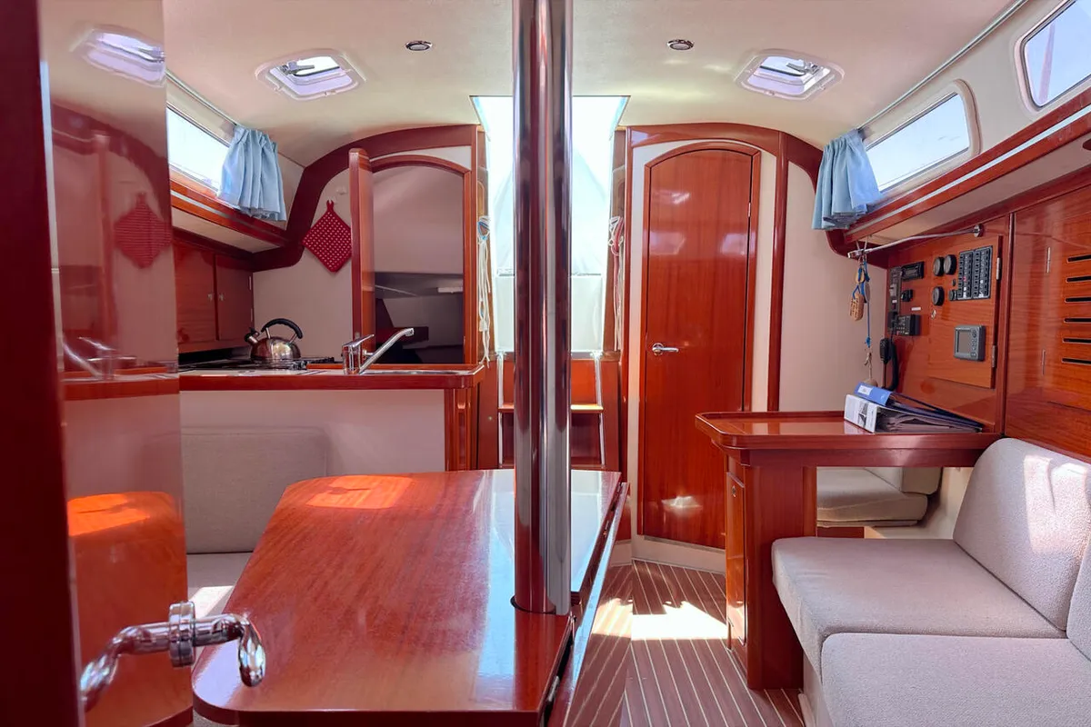 Salon of Mizar, a Hanse 315 sailboat at Barth, Germany